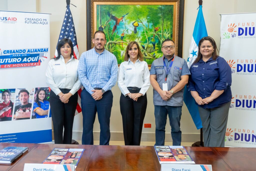 Fundación Diunsa y Proyecto “Creando mi Futuro Aquí” de USAID reafirman Alianza